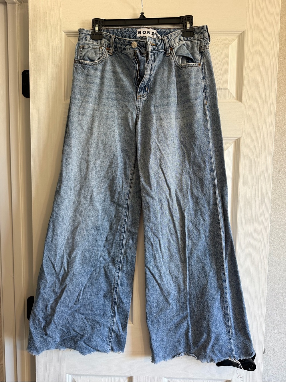 SONG Wide Leg Raw Hem Jeans